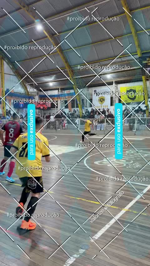 Capa do álbum semifinais jogo 1