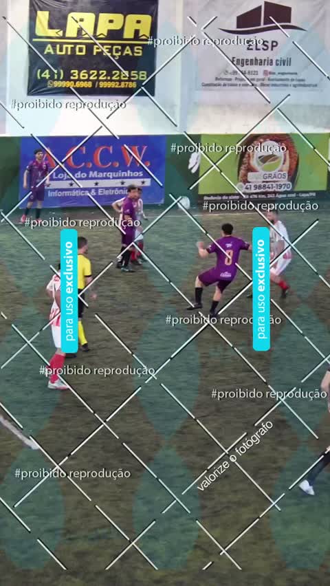 Capa do álbum SANTA CRUZ VS BRUXOS