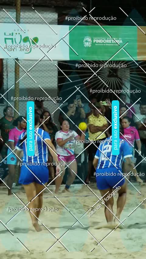 Capa do álbum As Poderosas do Carimba x As Lobas do Grêmio